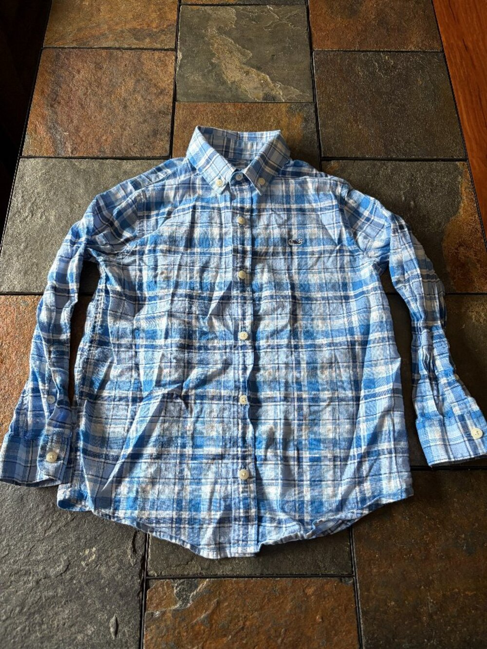 Vineyard Vines blue plaid button down shirt boys size 6